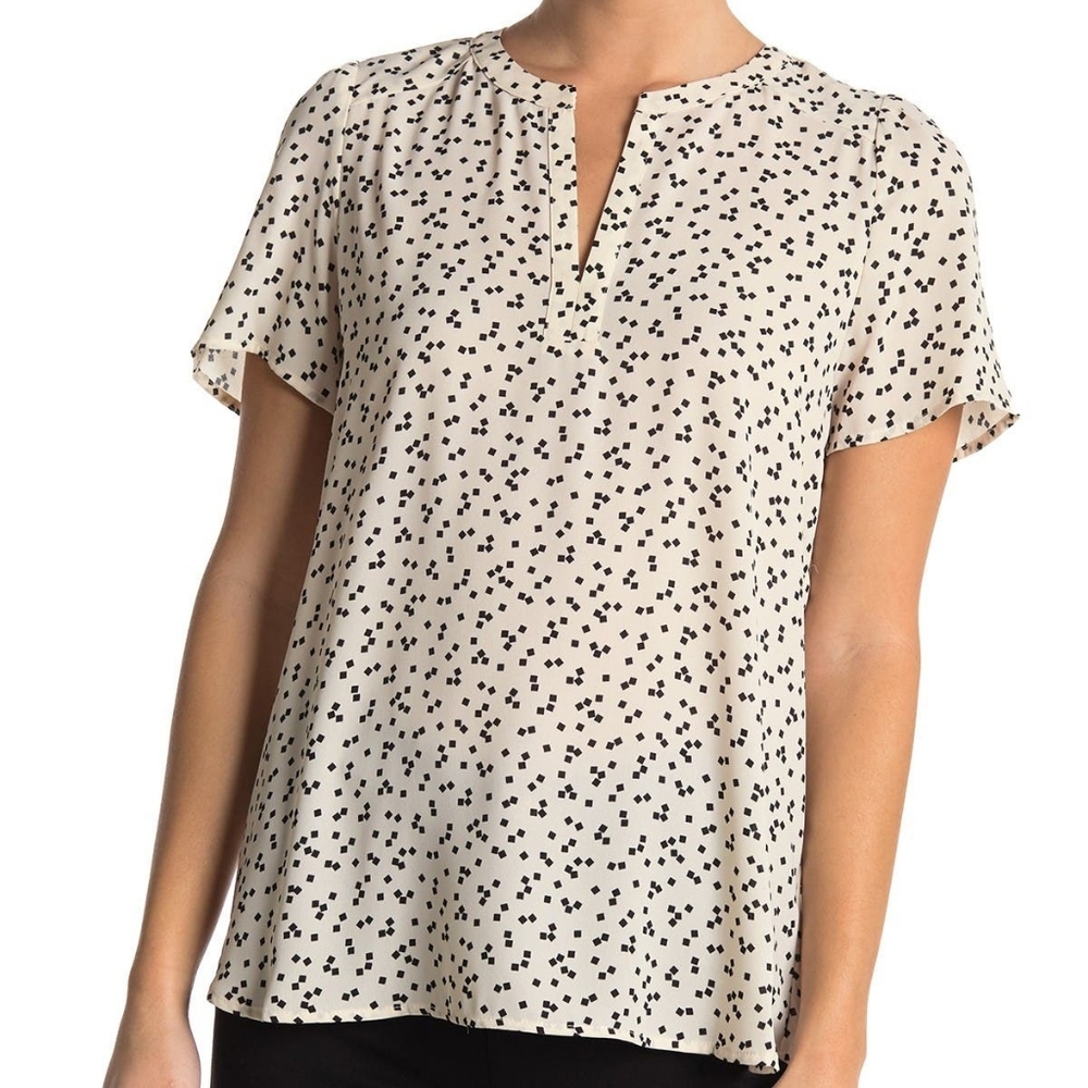 Pleione Ivory Black Dot Blouse top new NWOT short sleeve square flowy notch